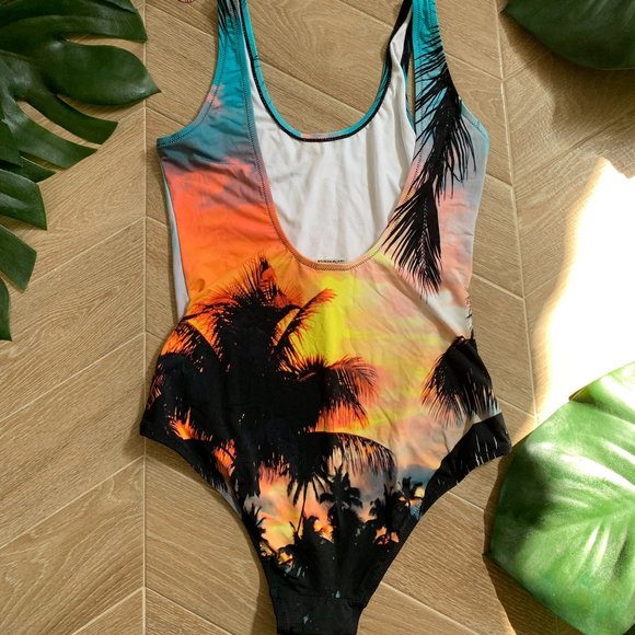 Sunset One Piece - Picture 2 of 2